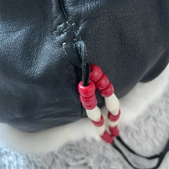 Indigenous Design Hat - Picture 2 of 9